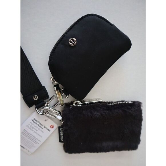 Lululemon LW9FROS Black Dual Pouch Wristlet *Plush Fleece - Picture 3 of 8